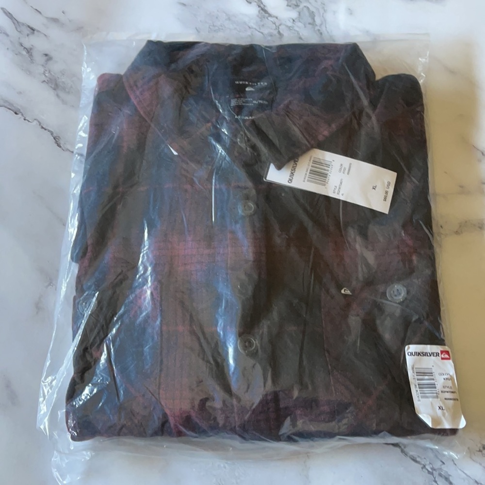 🔥Quiksilver Shadow Swells Long Sleeve Shirt NWT - Picture 8 of 8